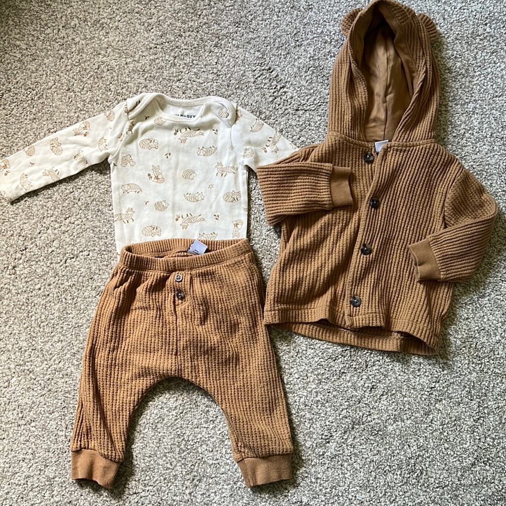 Old Navy three piece sweat set